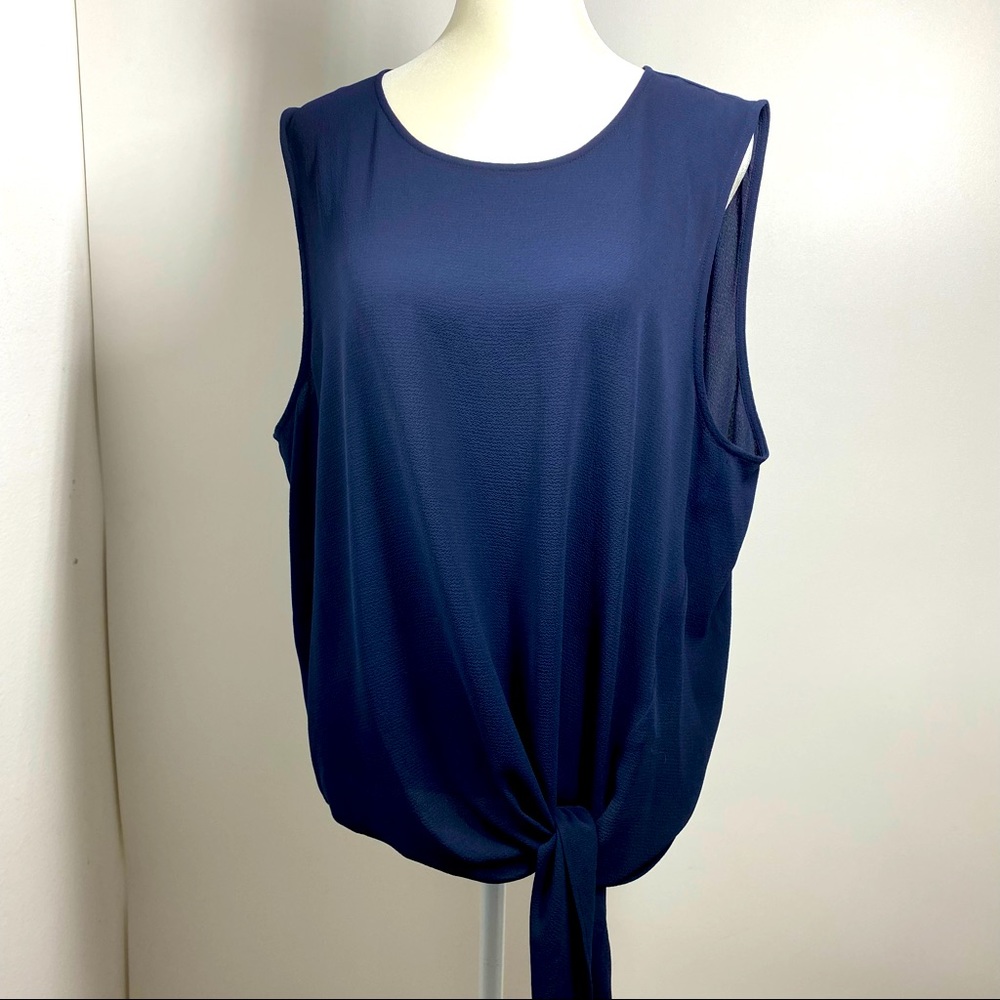 Vince Camuto Blouse XL Navy Sleeve Less Preloved